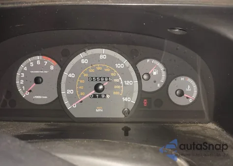 2001 Daewoo Nubira Se z USA, uszkodzony, nr VIN KLAJC52Z21K647520